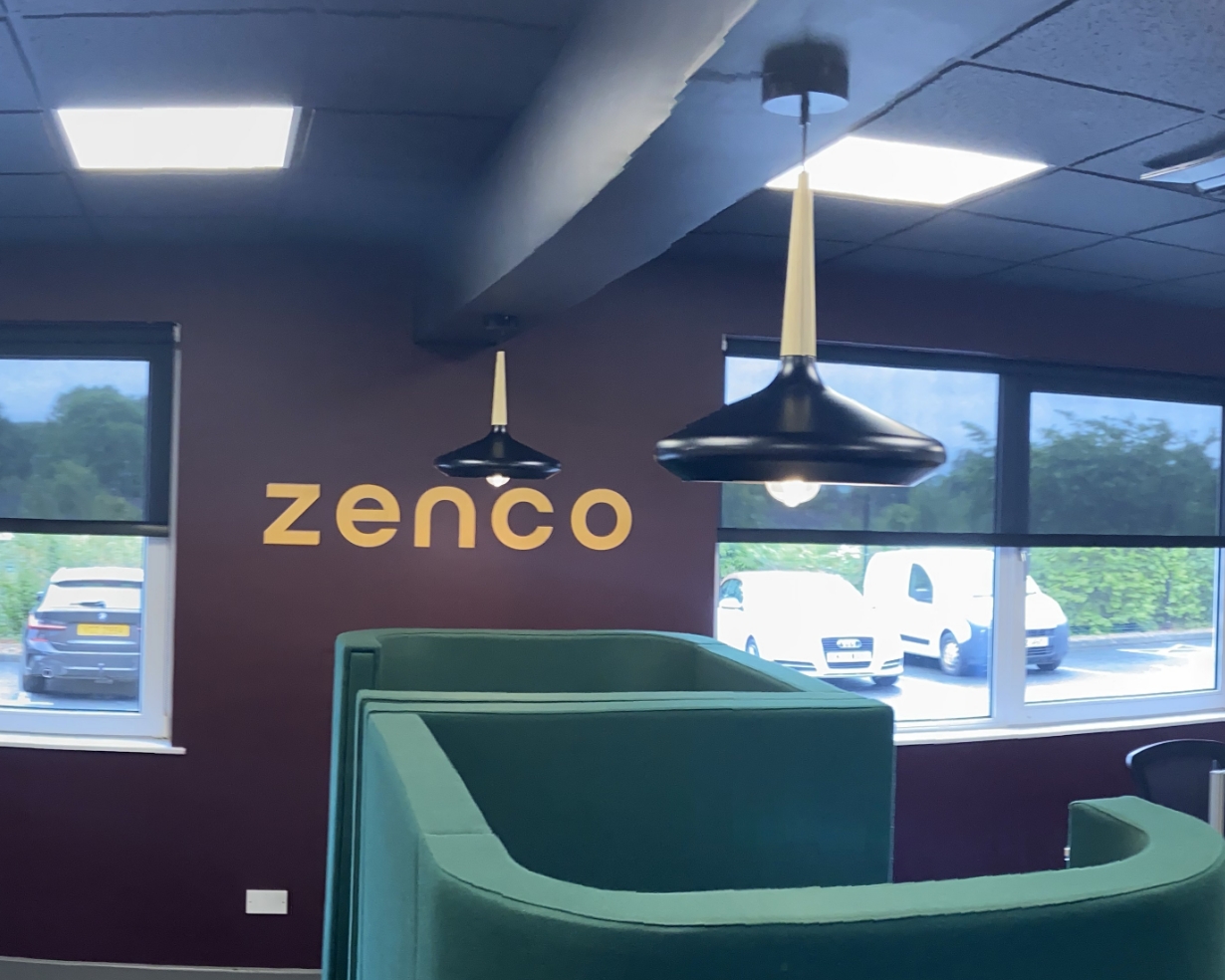 FlynnPark Feather Flags – 2